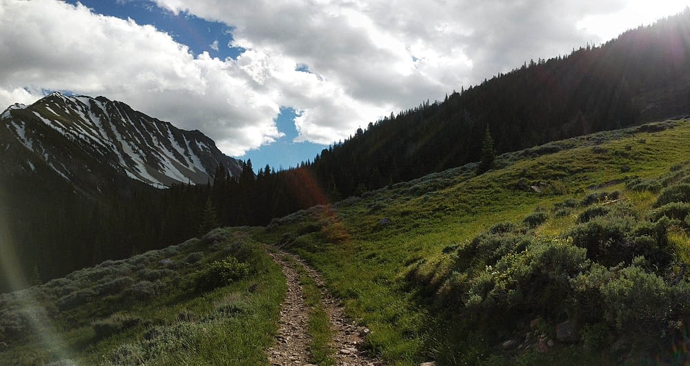 Hike to High Mountain Lakes in Central Montana - Bell Lake, MT USA