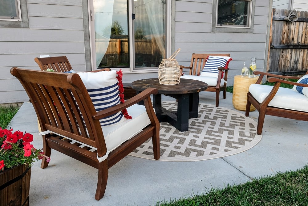 outdoor back patio makeover